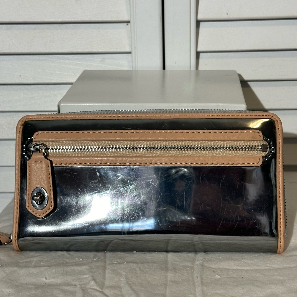 Coach “Poppy” Mirror Leather Zip Wallet NWT
